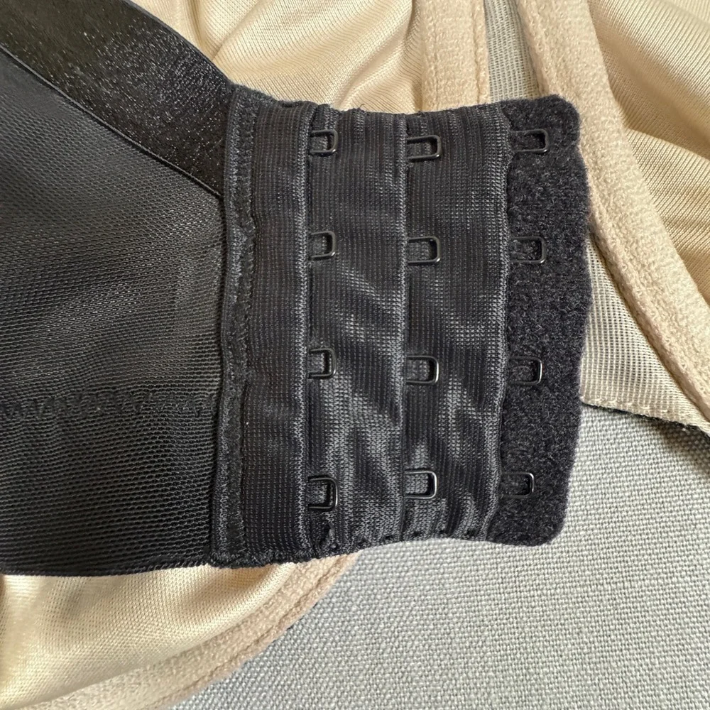 Cacique Bra Women 44F Black Lace Underwire Adjustable Straps Full Coverage